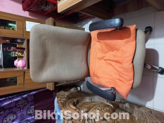 Officer Chair